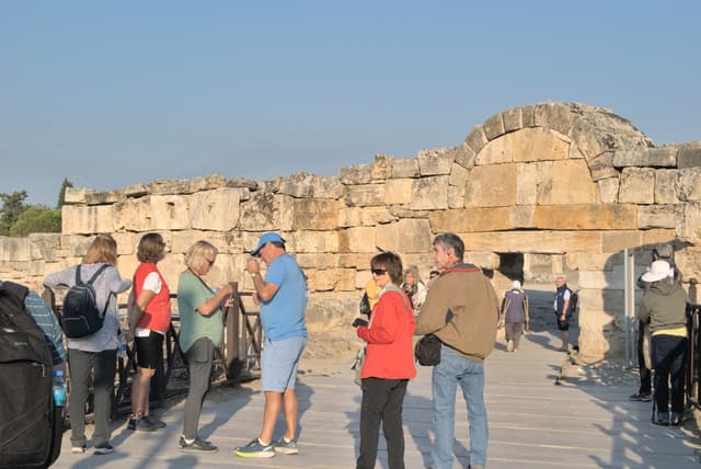 Entering Heiropolis
