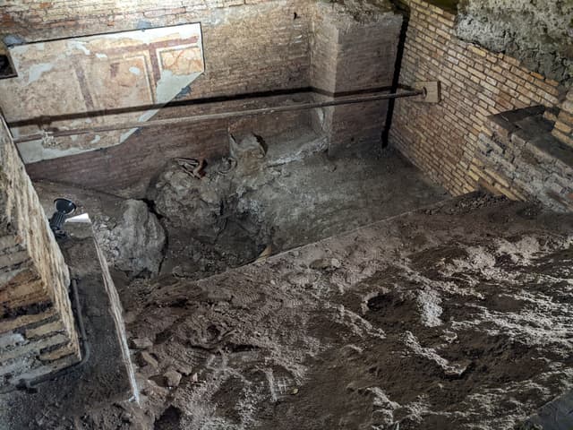 Apartmen ruins
